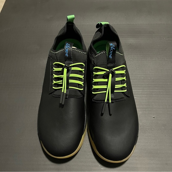NEW Clove Shoes Men's Sneakers Work Black with Green Nursing Size 10 - Picture 1 of 6
